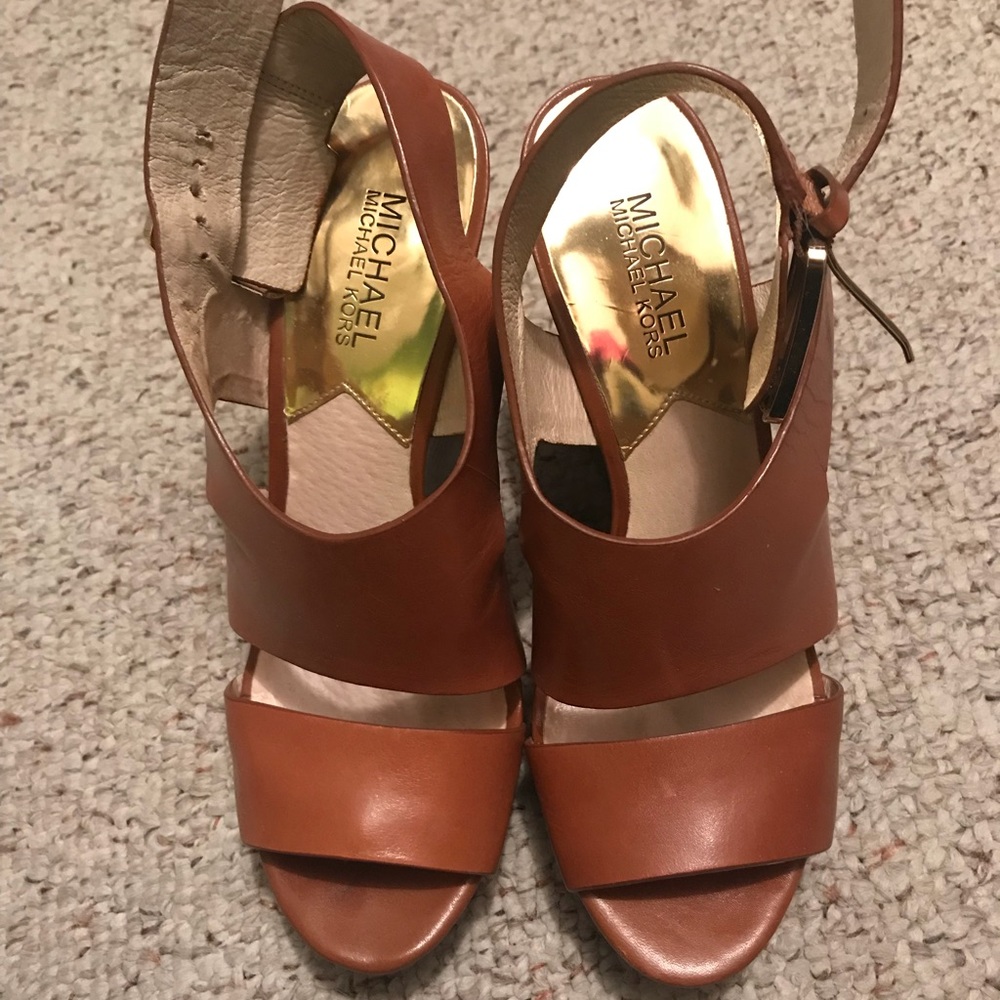 Michael kors wedged - Picture 2 of 5